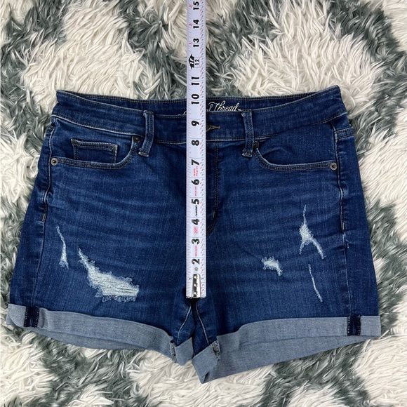 Universal Thread Women's Distressed Jean Shorts Blue Size 6/28 - Picture 5 of 8